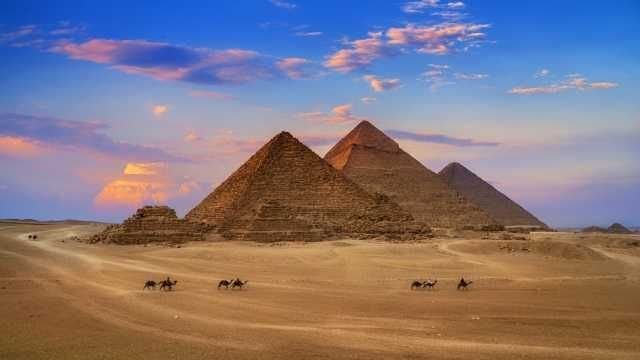 Must-See Attractions in Cairo